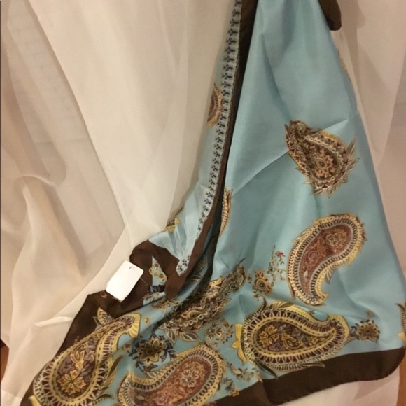 Pollini square Blue silk scarf - Picture 4 of 4